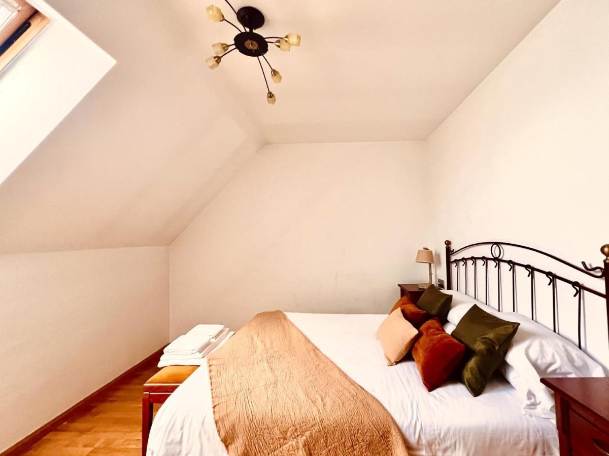 Appartamento Housingleon - Conde Duplex Con Garaje Gratuito Esterno foto