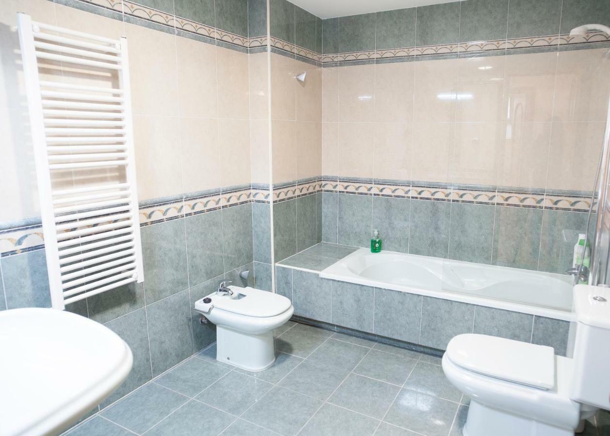Appartamento Housingleon - Conde Duplex Con Garaje Gratuito Esterno foto